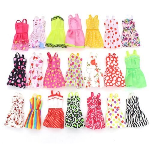 Pale Violet Red 118 Pcs Plastic Radom Doll Clothes Hanging Skirt and Other Accessories Toy Set for Doll Gift